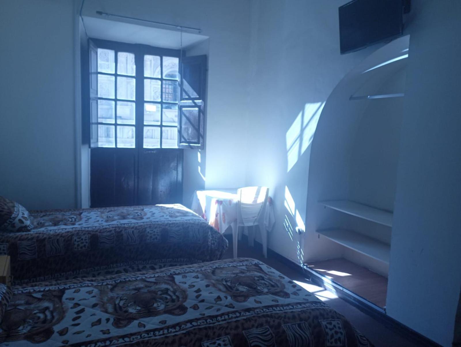 Hostal La Realeza Potosí Buitenkant foto